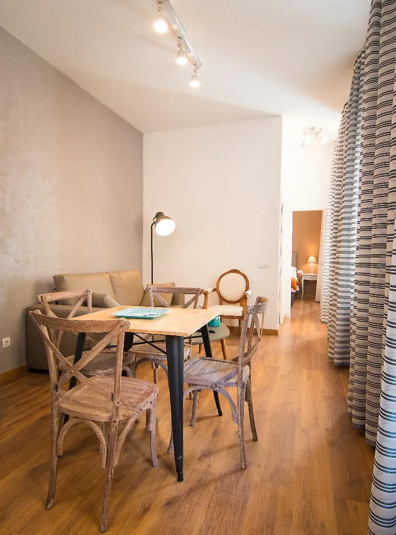 Holidays2Malaga Comfort Center Apartments 0*, Malaga